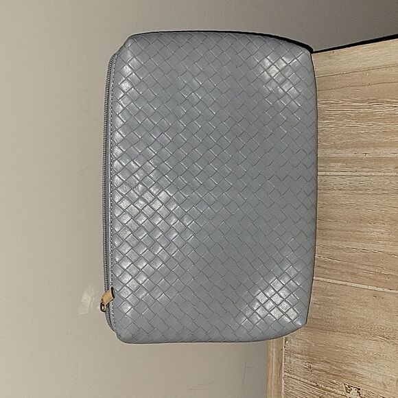 House of Harlow 1960 Blue Vegan Zip Cosmetic Case Bag - Picture 2 of 8